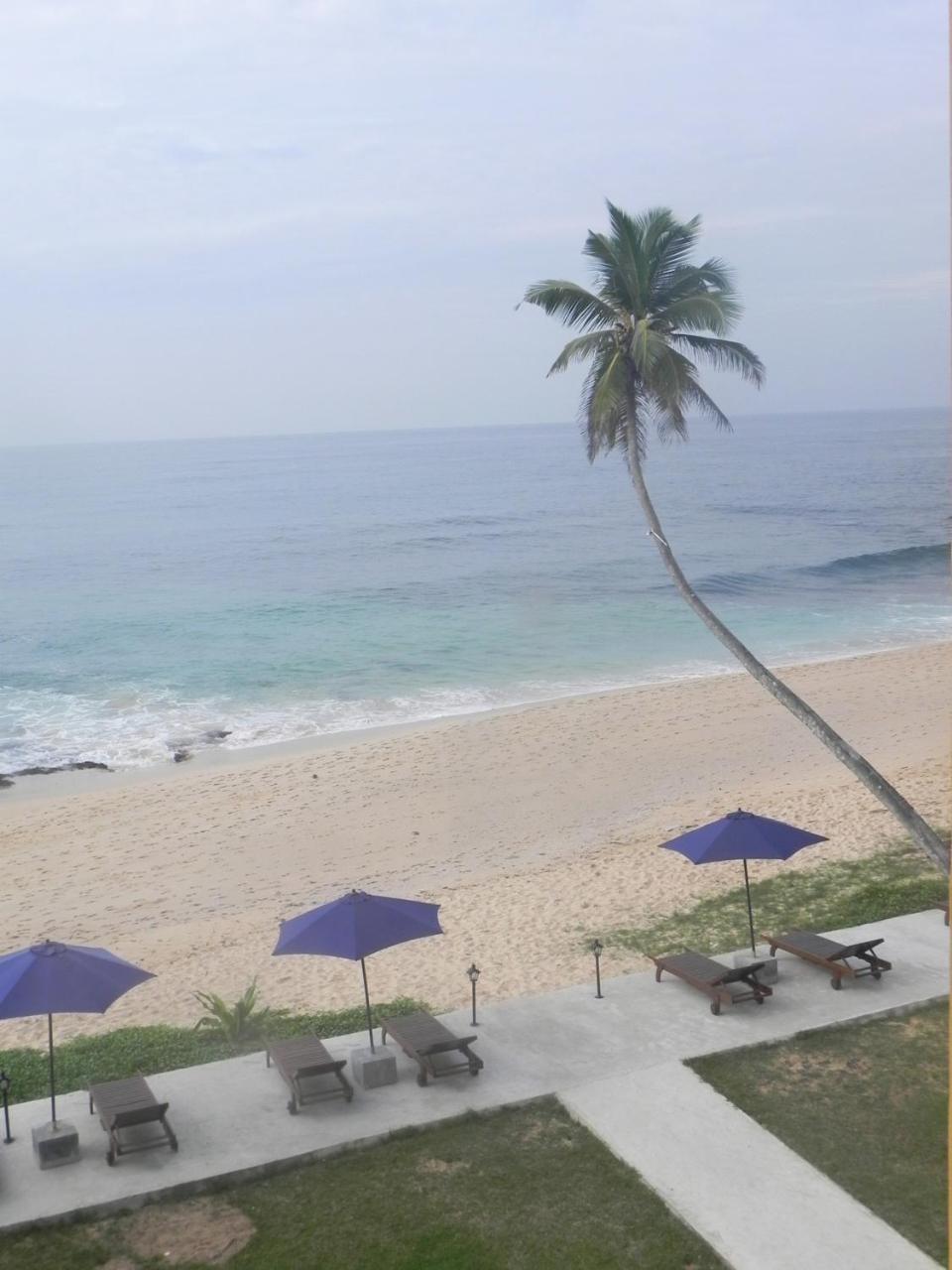 Amanda Beach Villas Unawatuna Quarto foto
