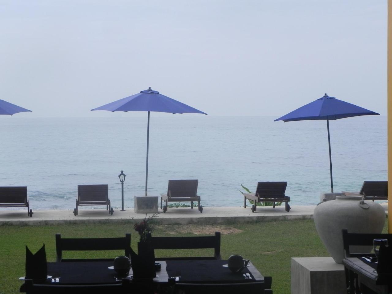 Amanda Beach Villas Unawatuna Quarto foto